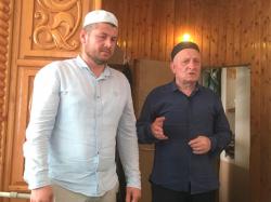Багавдин Газиев слева